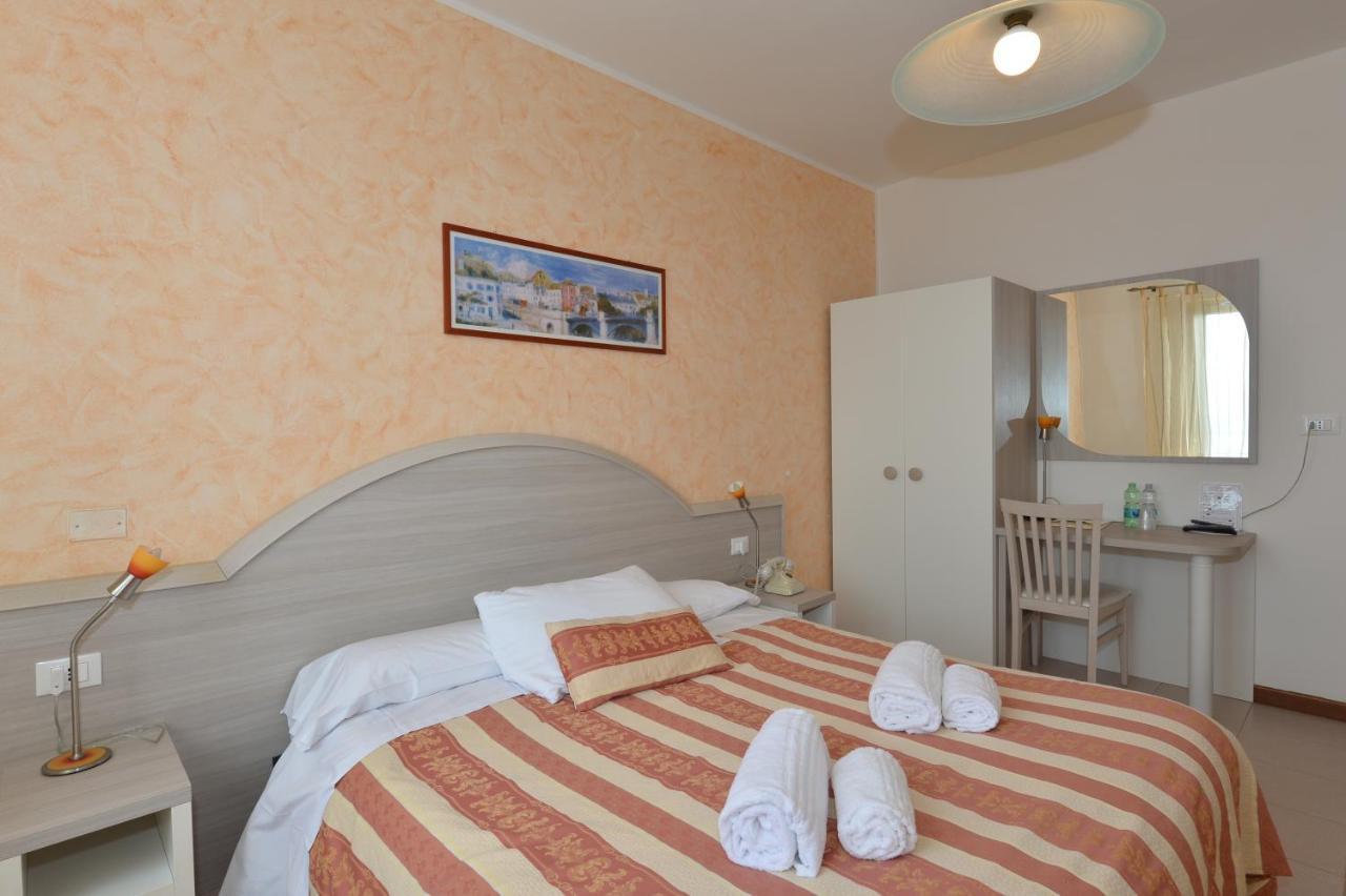 Albergo Panoramica Бардолино Экстерьер фото