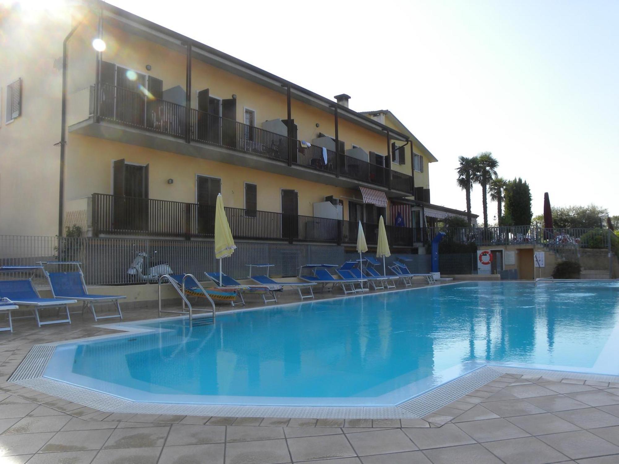 Albergo Panoramica Бардолино Экстерьер фото